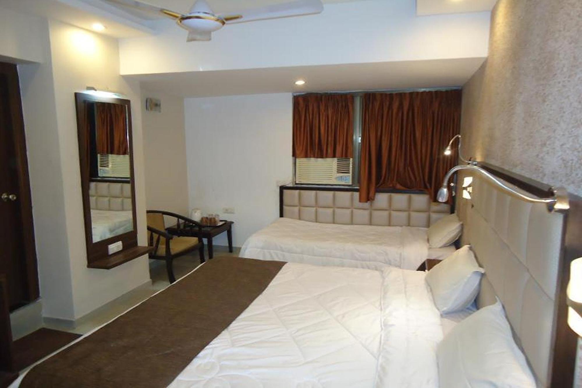 Hotel Maan Residency Satellite Road Ahmadábád Exteriér fotografie